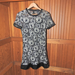 Marc Jacobs Black White Daisy Dress Size 4... C925